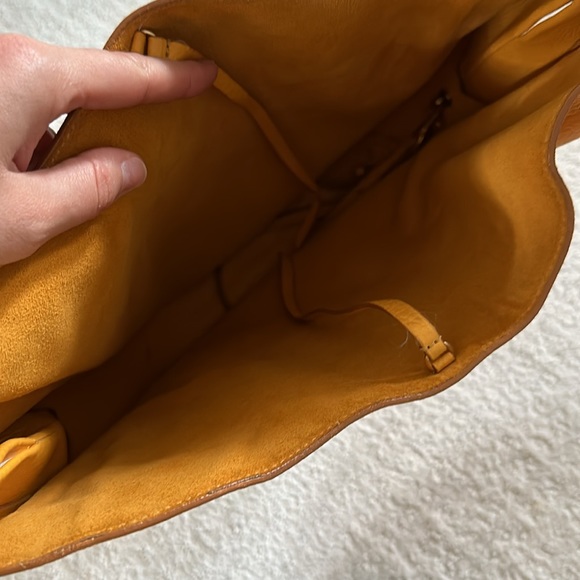 Celine Hobo - Picture 3 of 3